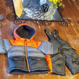 Like New! Jacket & Snow Pants